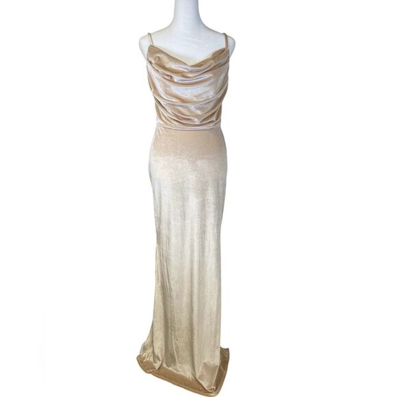 Lavetir Velvet Champagne Maxi/Gown. Size 8 - Picture 3 of 14